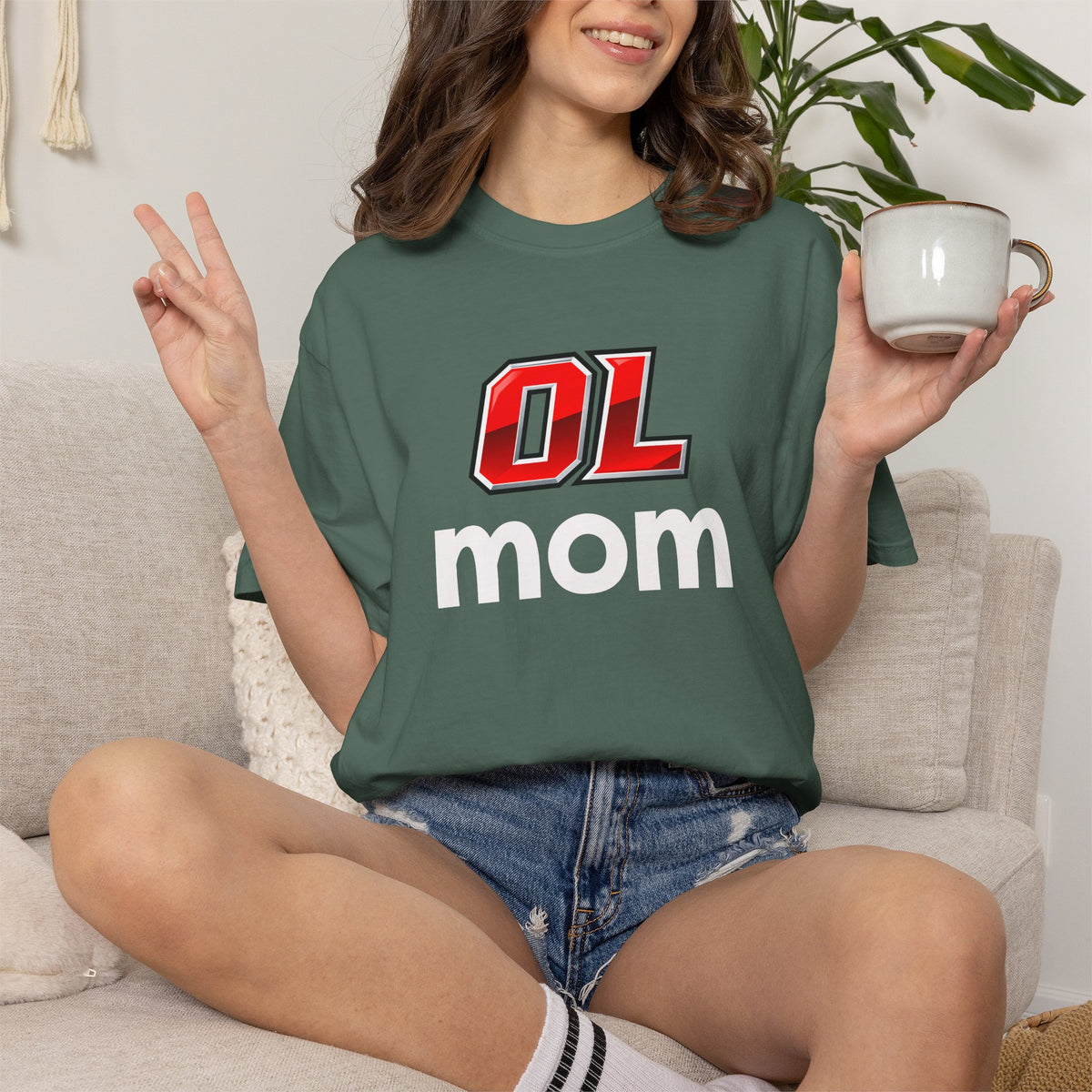 OL Mom Signature Tee
